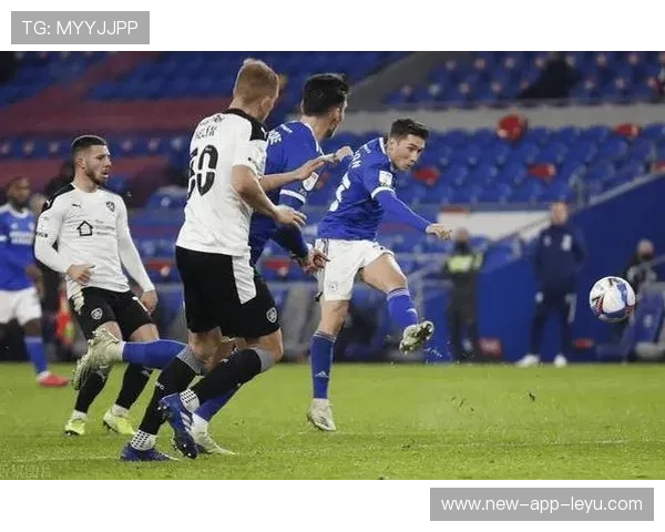 加的夫城防守纪律性突出